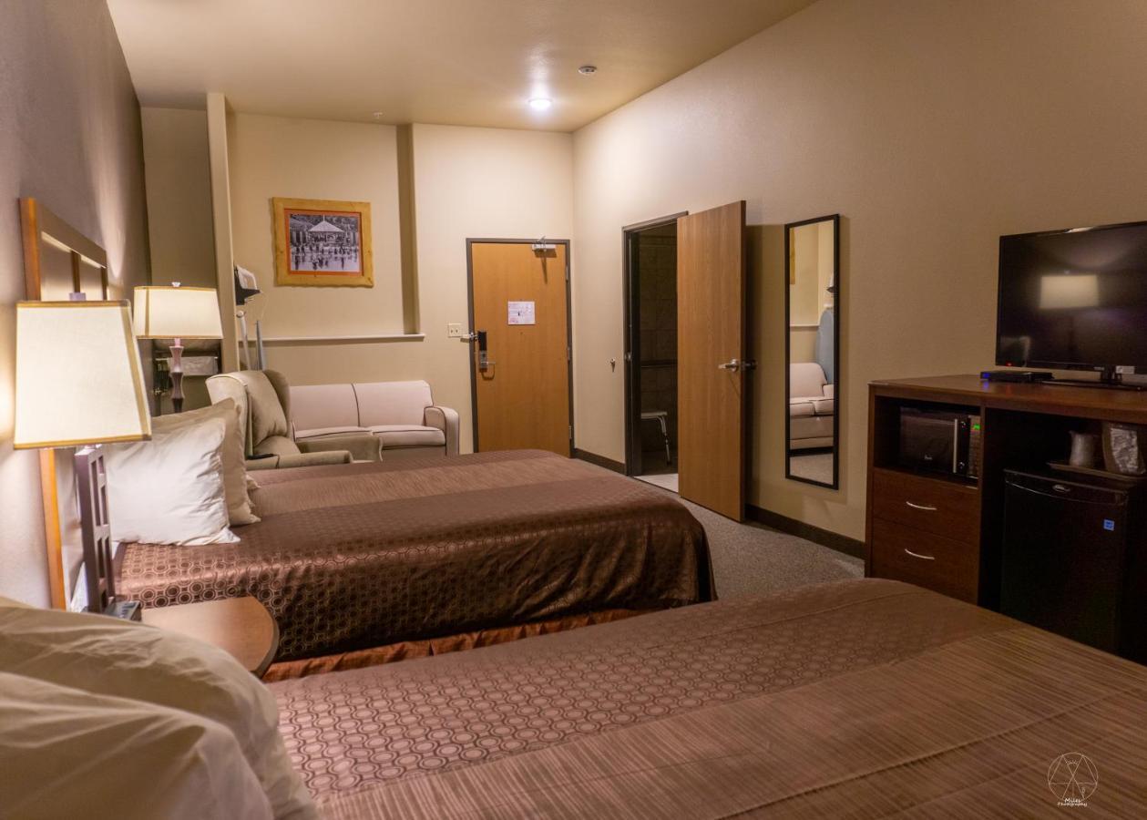 Newcastle Lodge & Convention Center Luaran gambar