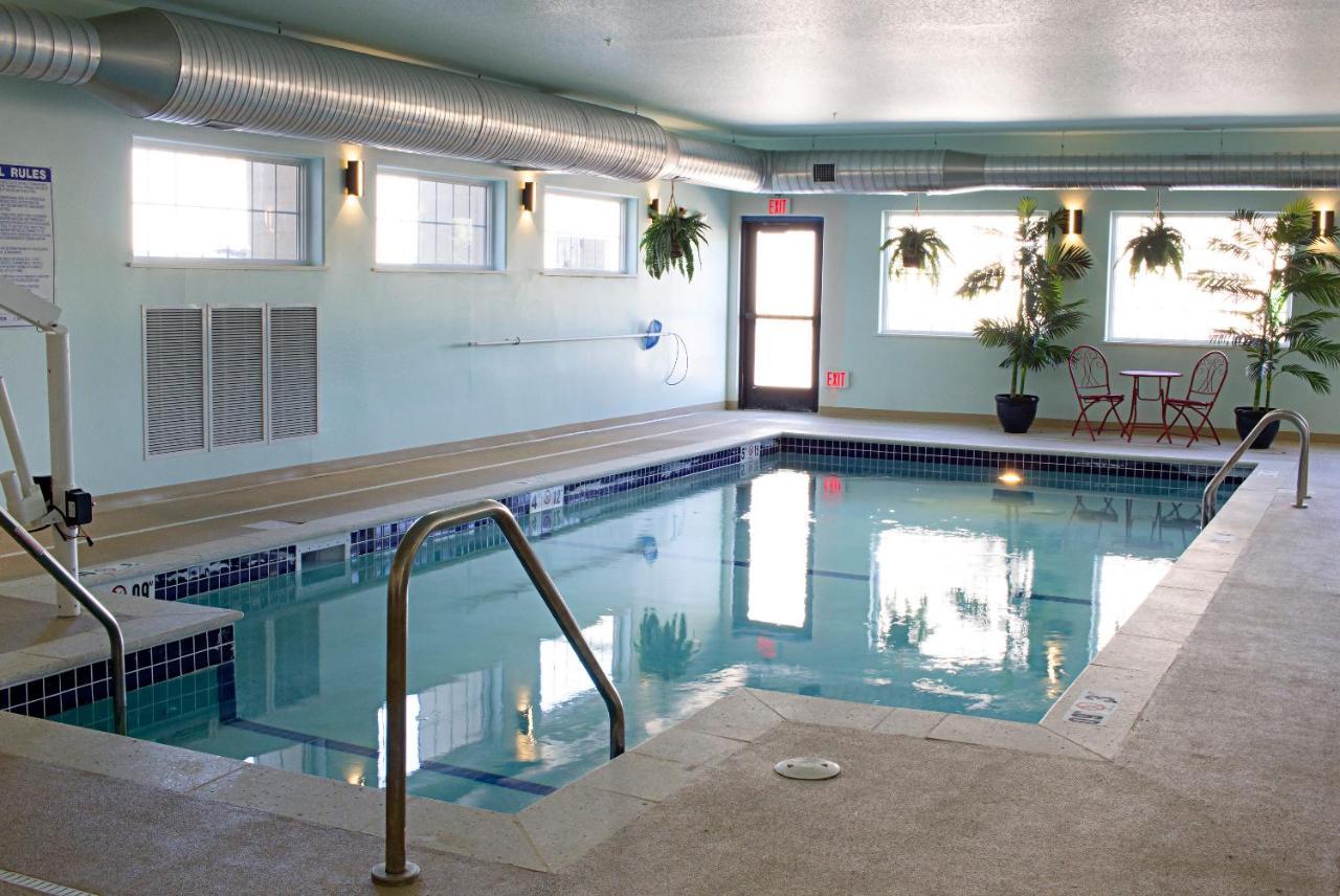 Newcastle Lodge & Convention Center Luaran gambar