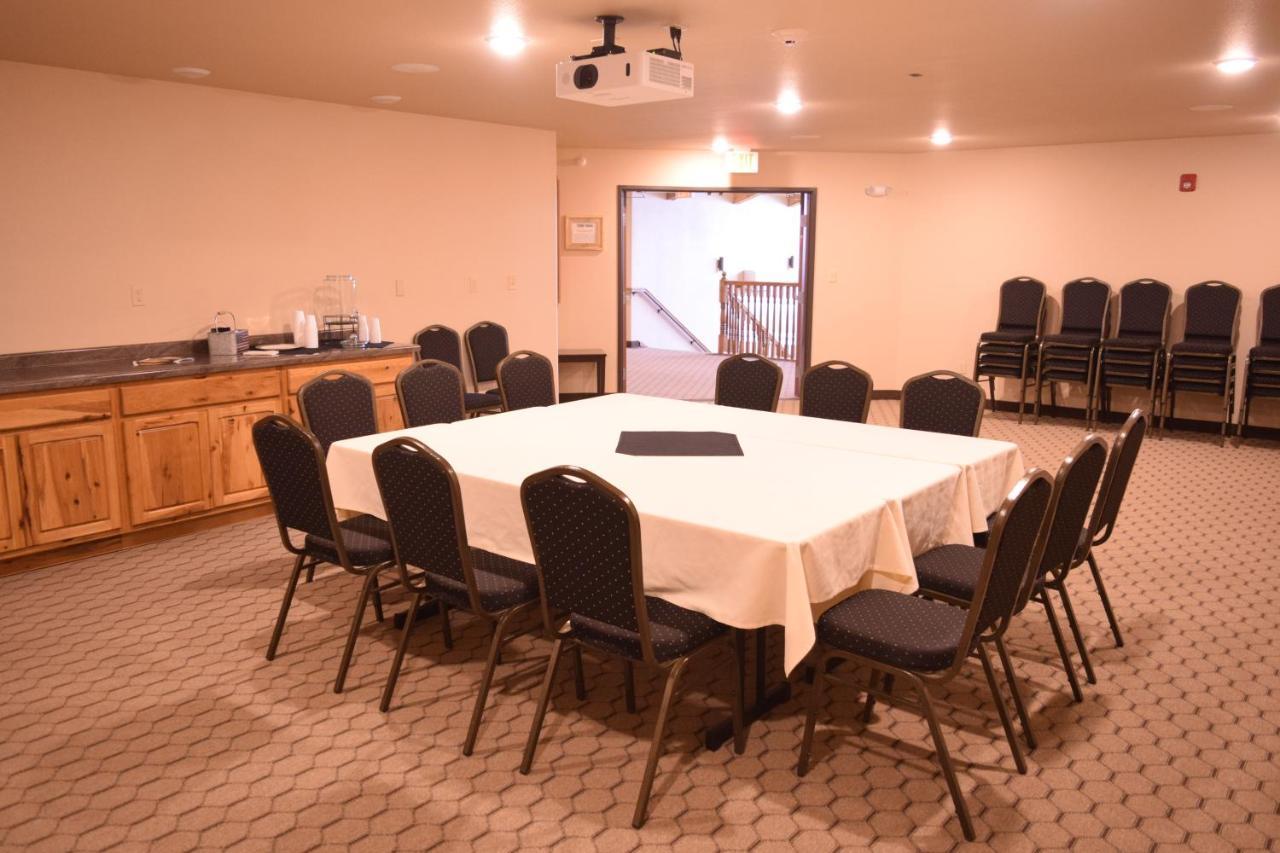 Newcastle Lodge & Convention Center Luaran gambar